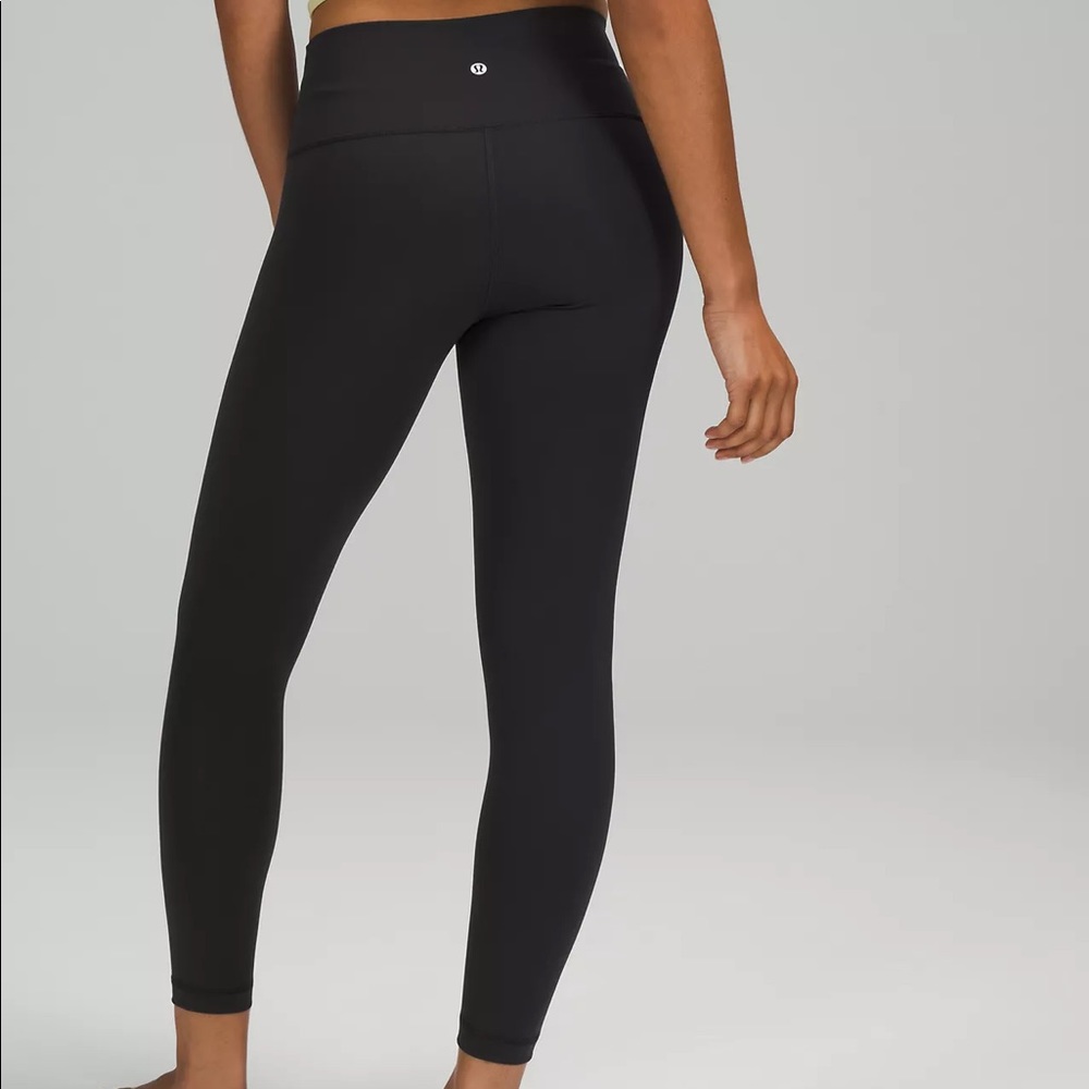 Lululemon Wunder Under HiRise 7/8 Tight 25” Size 8